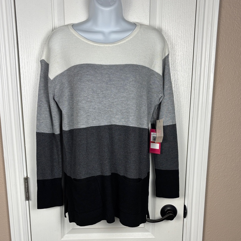 Vince Camuto Women's Color Block Black, Gray, White Sweater Size XS‎ NWT